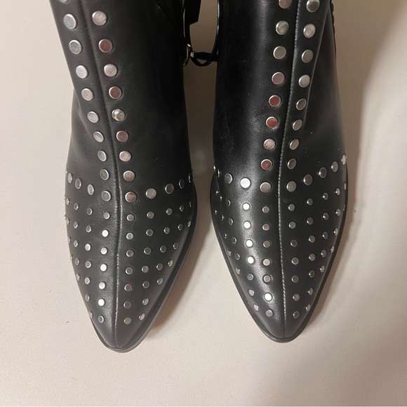 1.State Kuka Leather Studded ankle boots. - Picture 2 of 7